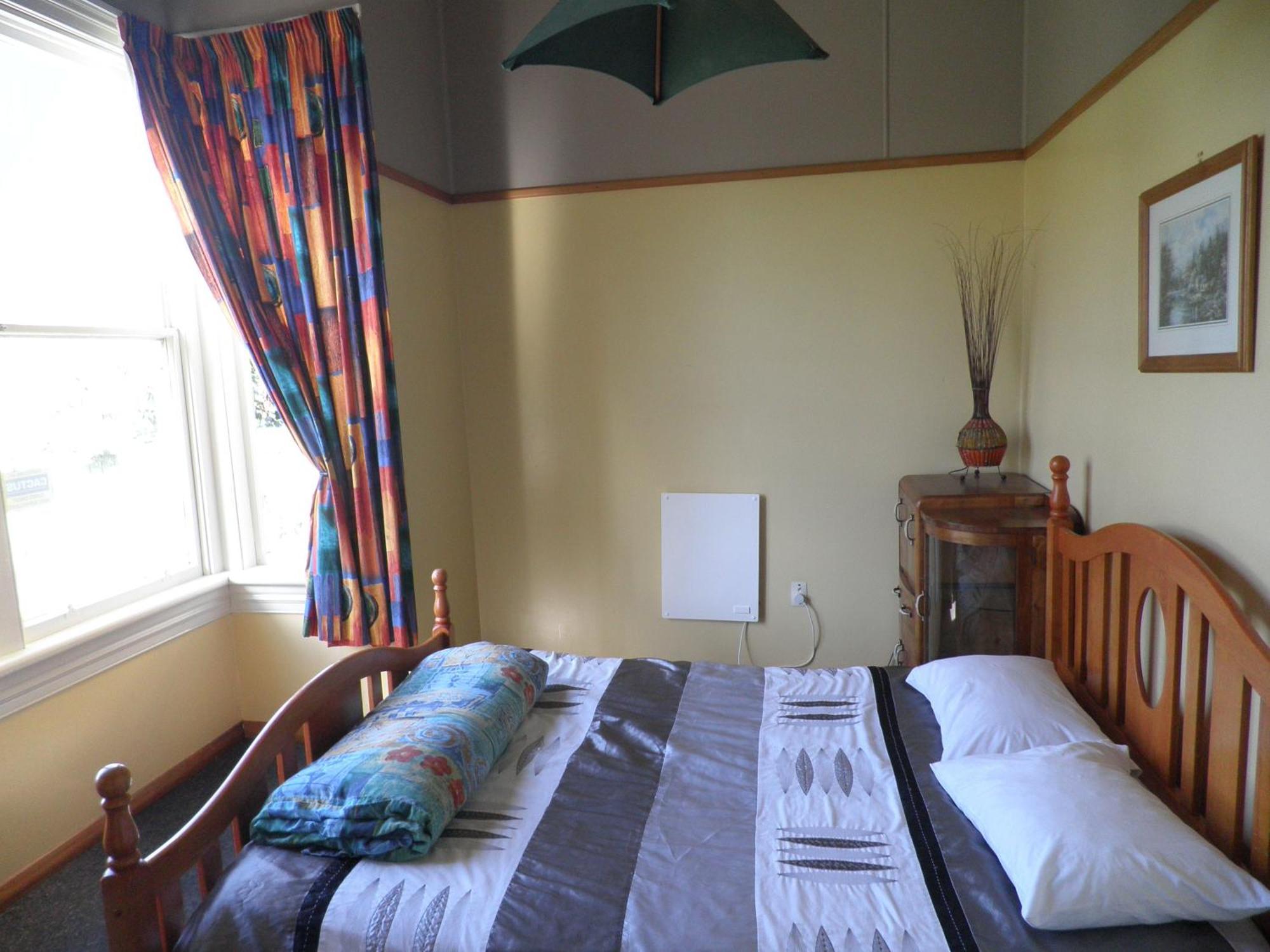 ווסטפורט Bazil'S Backpackers Bbh Hostel & Surf School מראה חיצוני תמונה