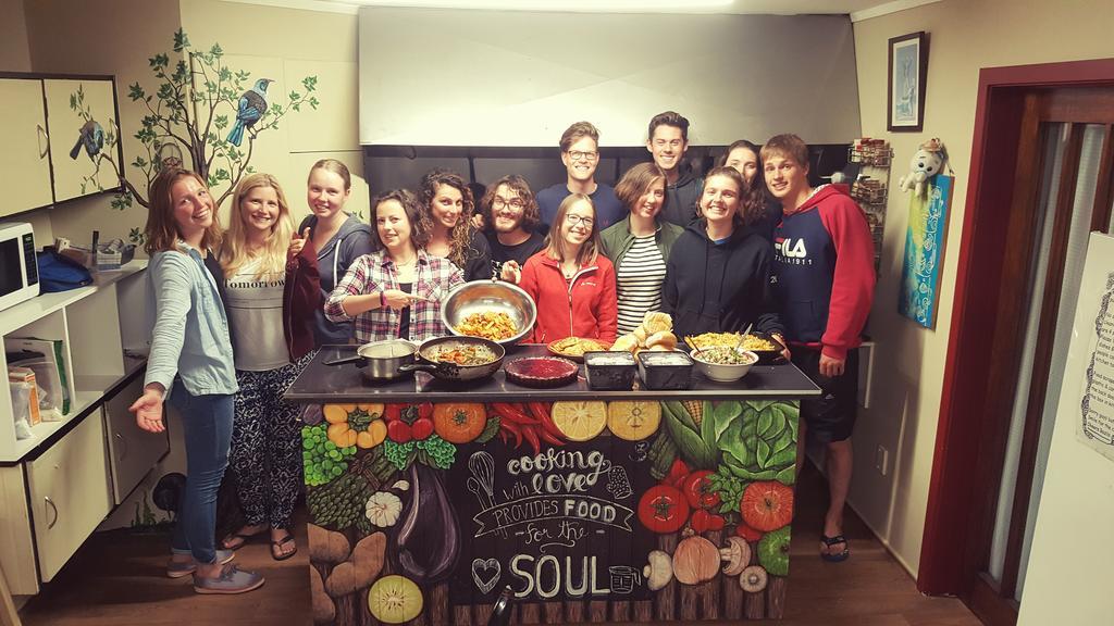 ווסטפורט Bazil'S Backpackers Bbh Hostel & Surf School מראה חיצוני תמונה